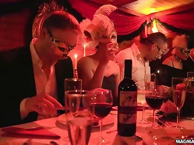 Thiếu niên kẹo sex không che nhật bản mút và mẹ kế Merce có Tình dục với một trẻ con ngựa giống