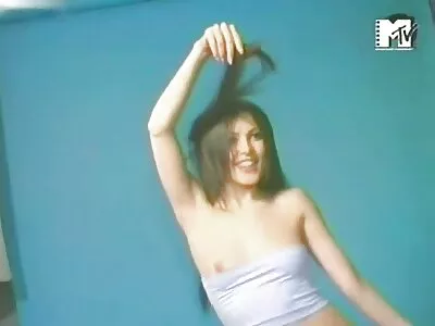 Sexy brunette trị liệu được vui vẻ fucked qua cô ấy ý ngông cuồng sex nhat khong che khách hàng